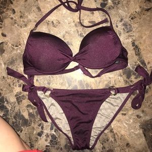 Victoria’s Secret bikini